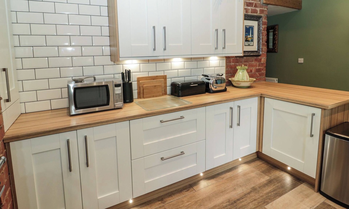 Whitley Bay Cottage | Sunflowers