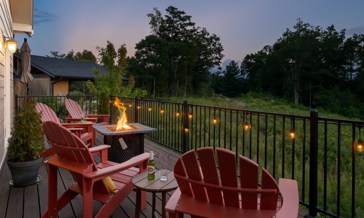 Fairview House | Sunny Ridge- Minutes to Downtown Asheville