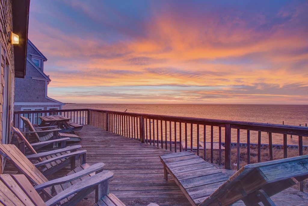 Brigands' Bay House | Sunset Club - Relaxing 3 Bedroom SoundFront Home in Frisco