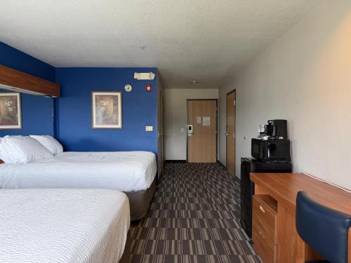 Normal Hotel | SureStay by Best Western Huntsville East