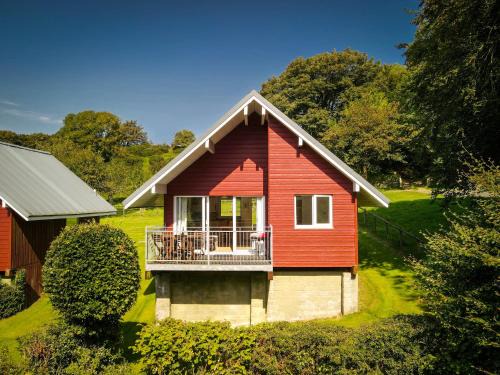 Fivelanes Ski Chalet | Ta Mill Cottages & Lodges - Meadowview Chalet 4