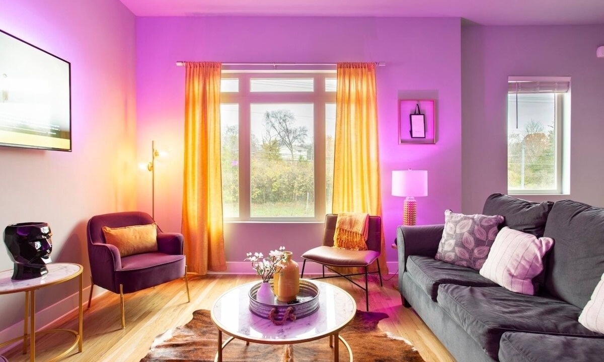 Haynes Area House | Tailgater's Dream! Rooftop w/TV + Fire + Lights