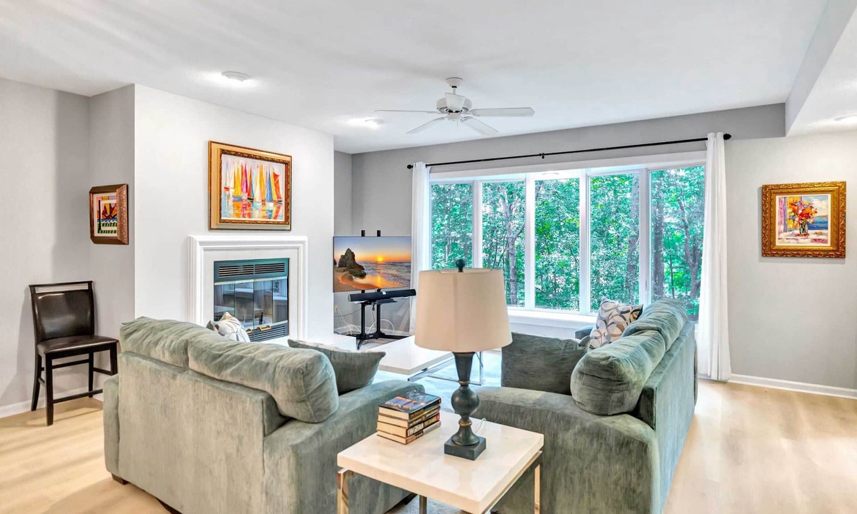Salem Condo | Tall Ship Condominium 139 in Keowee Key