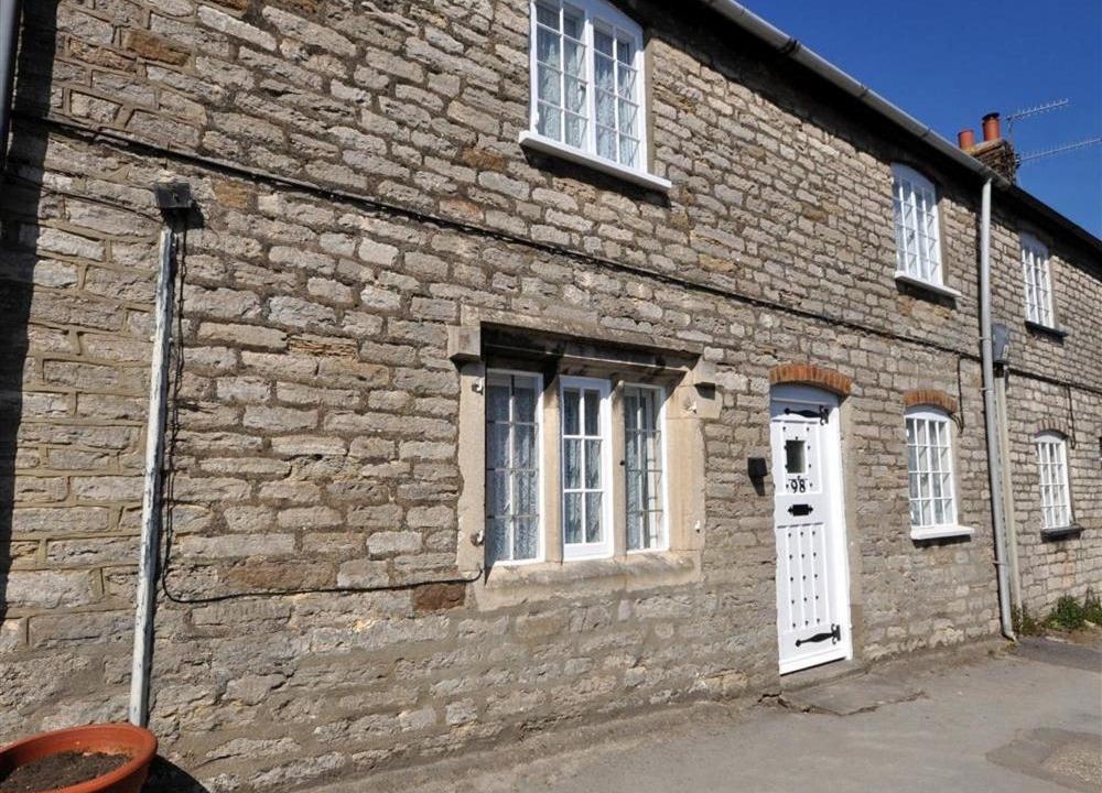 Corfe Castle Village House | Tavern Way