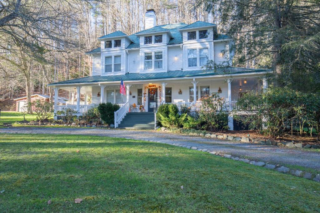 Banner Elk Bed & Breakfast | Taylor House Inn