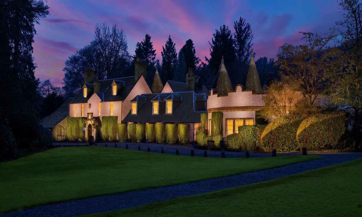 Callander Hotel | Thackray House