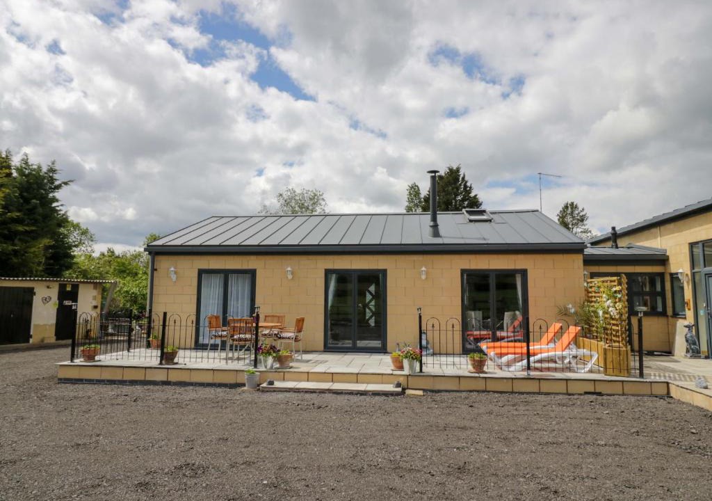 Astwood Bank House | The Barn