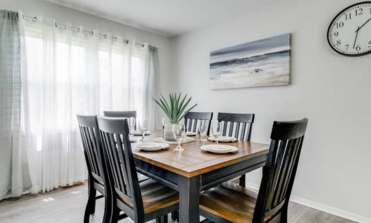 Norfolk House | The Blue Horizon 3BR Retreat By Beach & Naval Base
