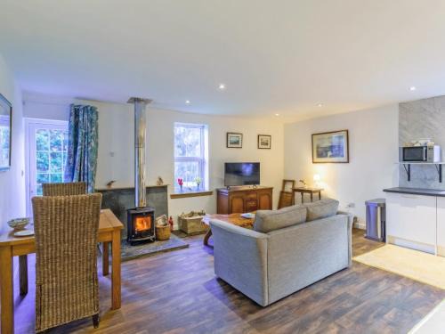 Dingwall House | The Bungalow