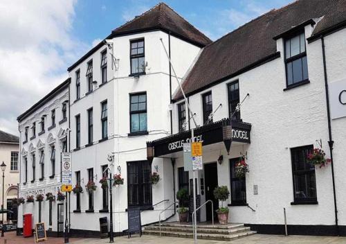 Neath Hotel | The Castle Hotel Neath