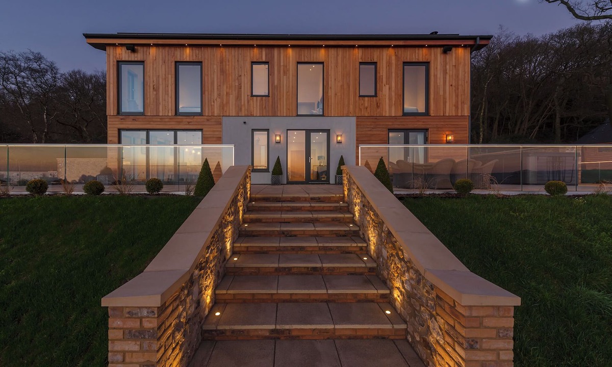 Cullompton House | The Cedars