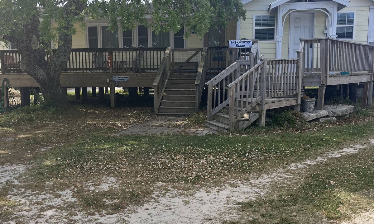 Ocracoke House | The Charter House formally known as The Charter Room. A 3 bedroom house for rent