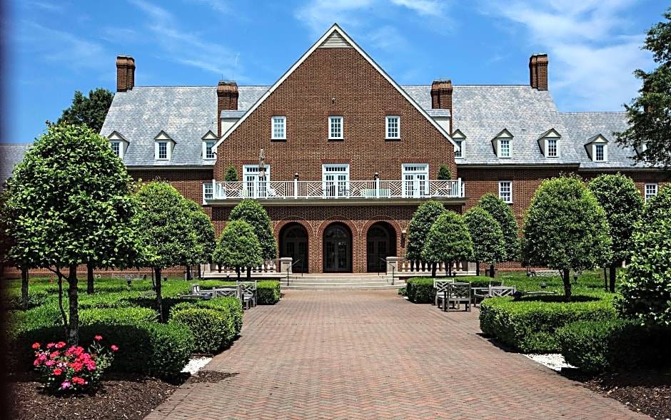 Norfolk - Virginia Beach Hotel | The Founders Inn and Spa, Tapestry Collection by Hilton