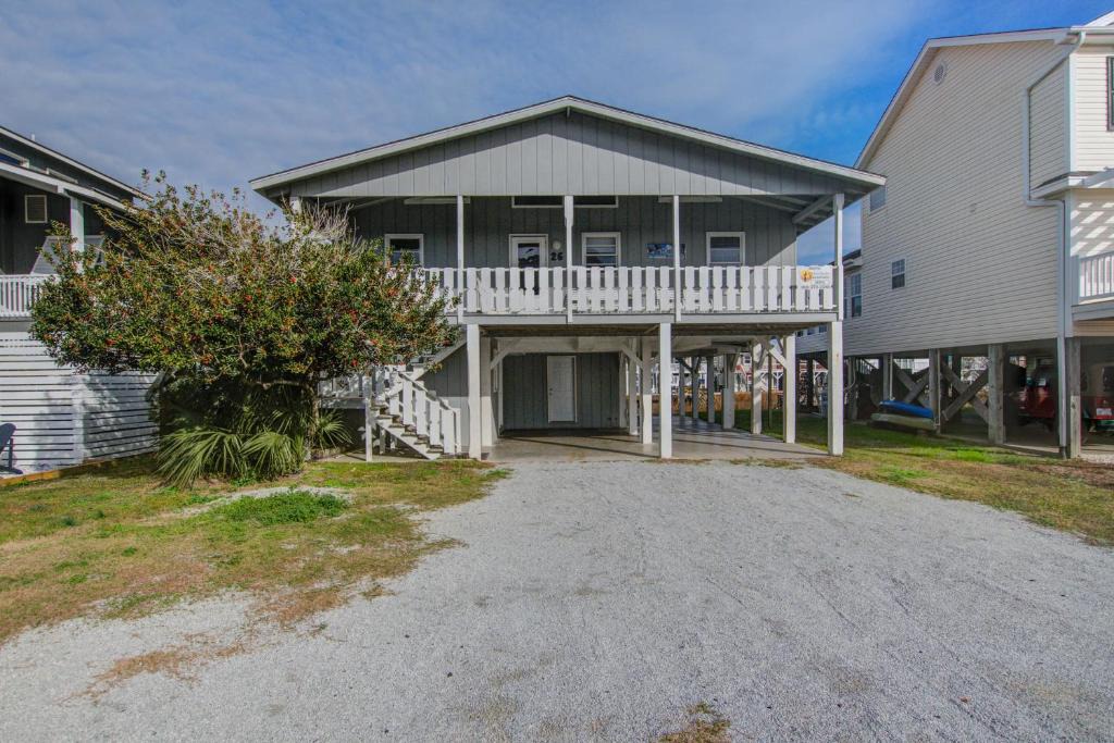 Ocean Isle Beach House | The Four SeaSons