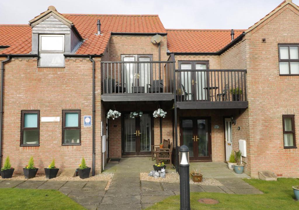 Ruswarp House | The Fox's Den