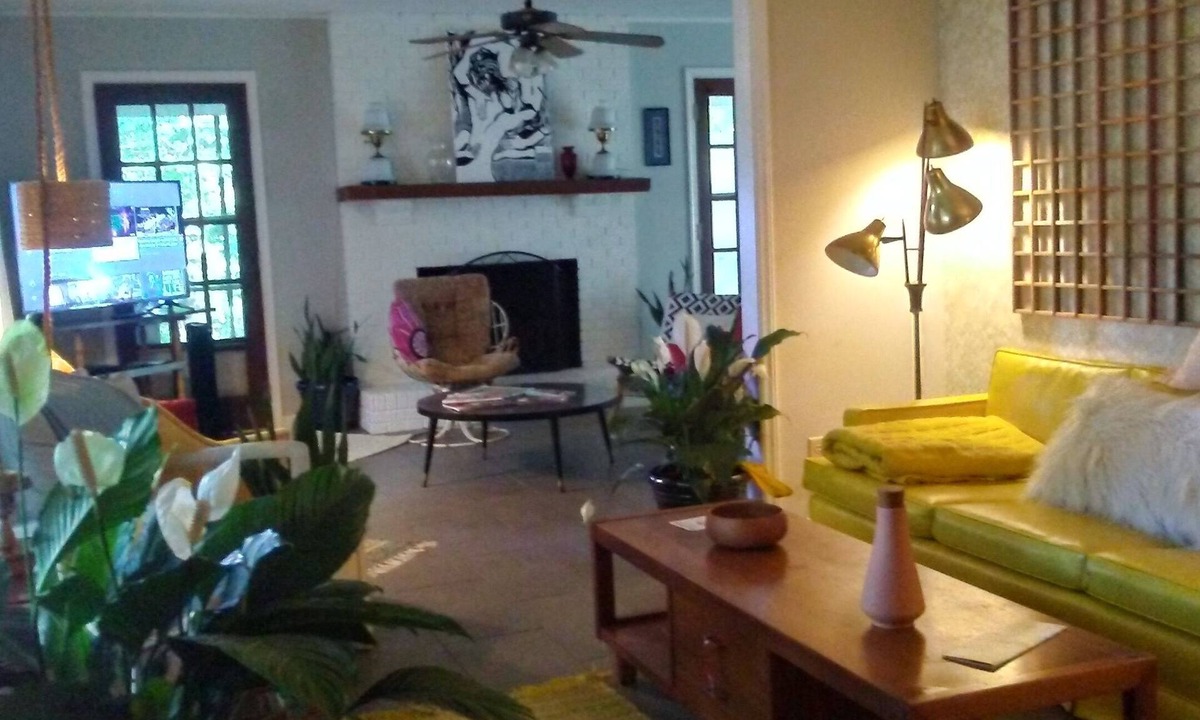 Royal Pines House | The groove near Asheville NC