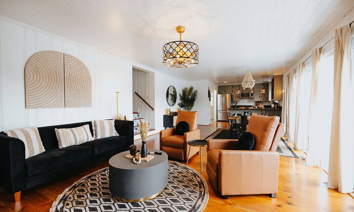 New London House | The Haven on Badin