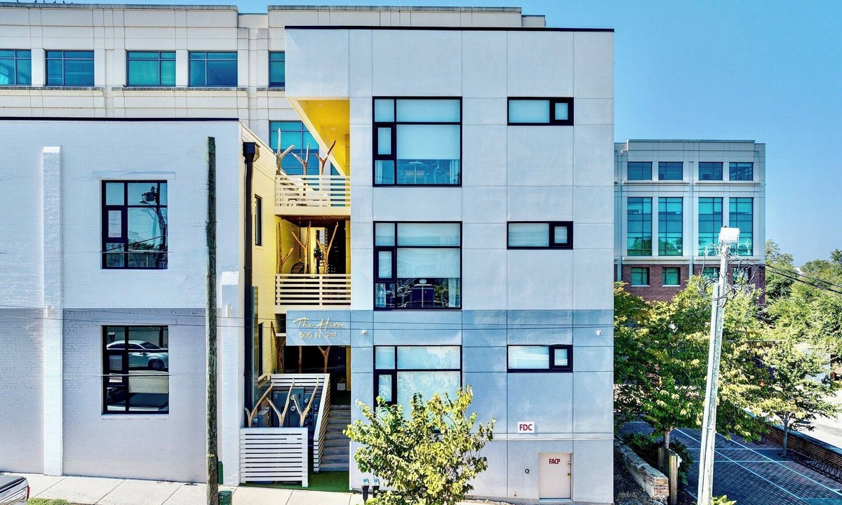 River District Apartment | The Hive