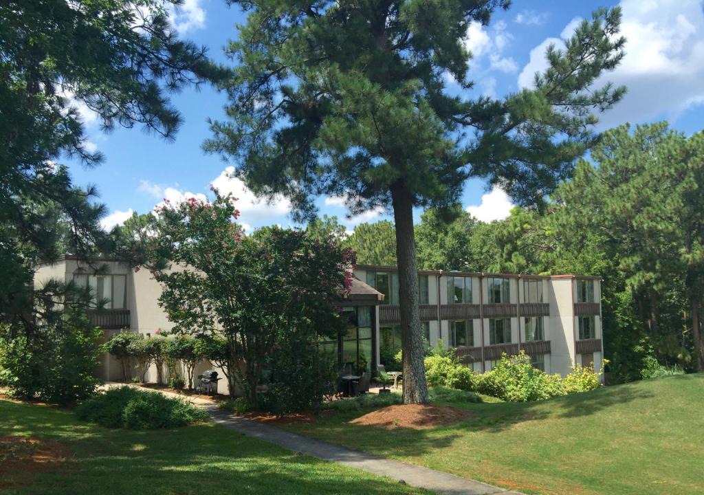 Houndslake Hotel | The Inn at Houndslake