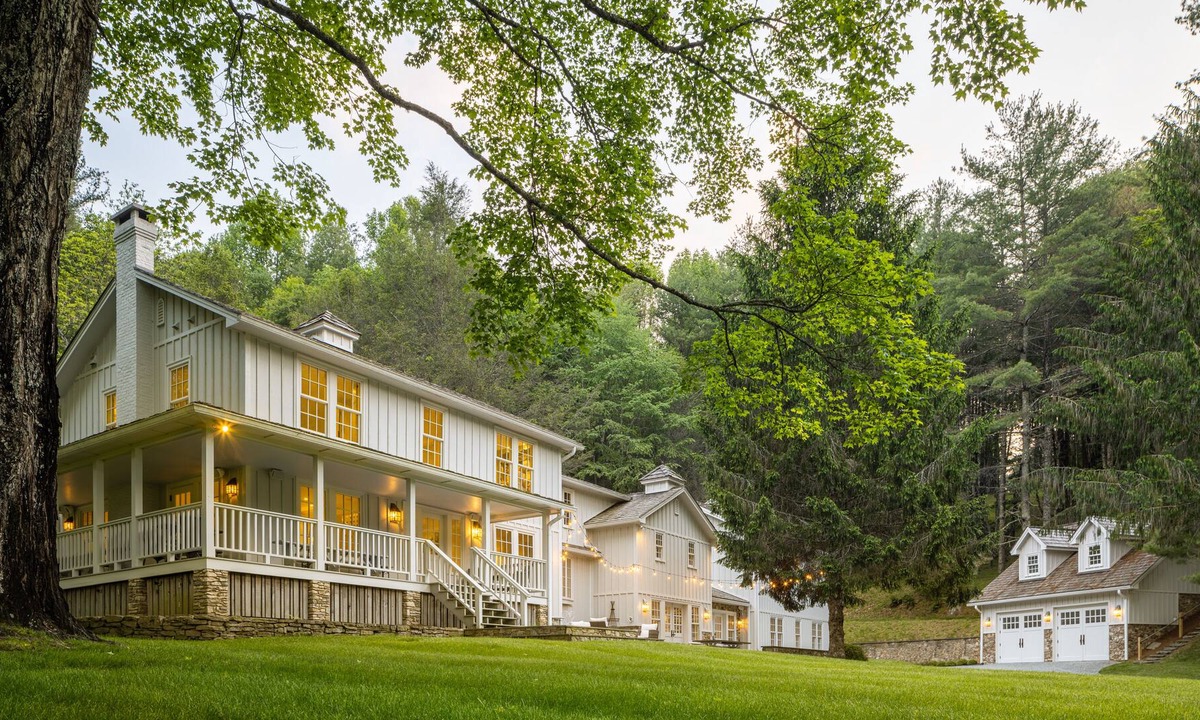 Vilas Bed & Breakfast | The Inn at Little Pond Farm
