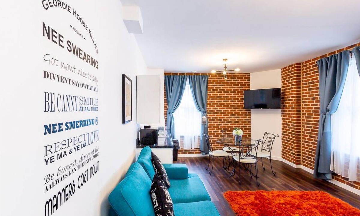Newcastle-upon-Tyne Apartment | The Loft Penthoose at Honeypot House