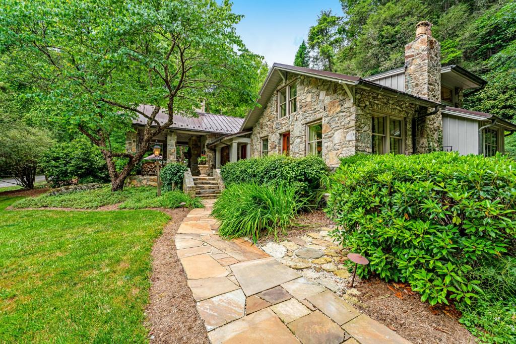 Banner Elk Cabin | The Manor House