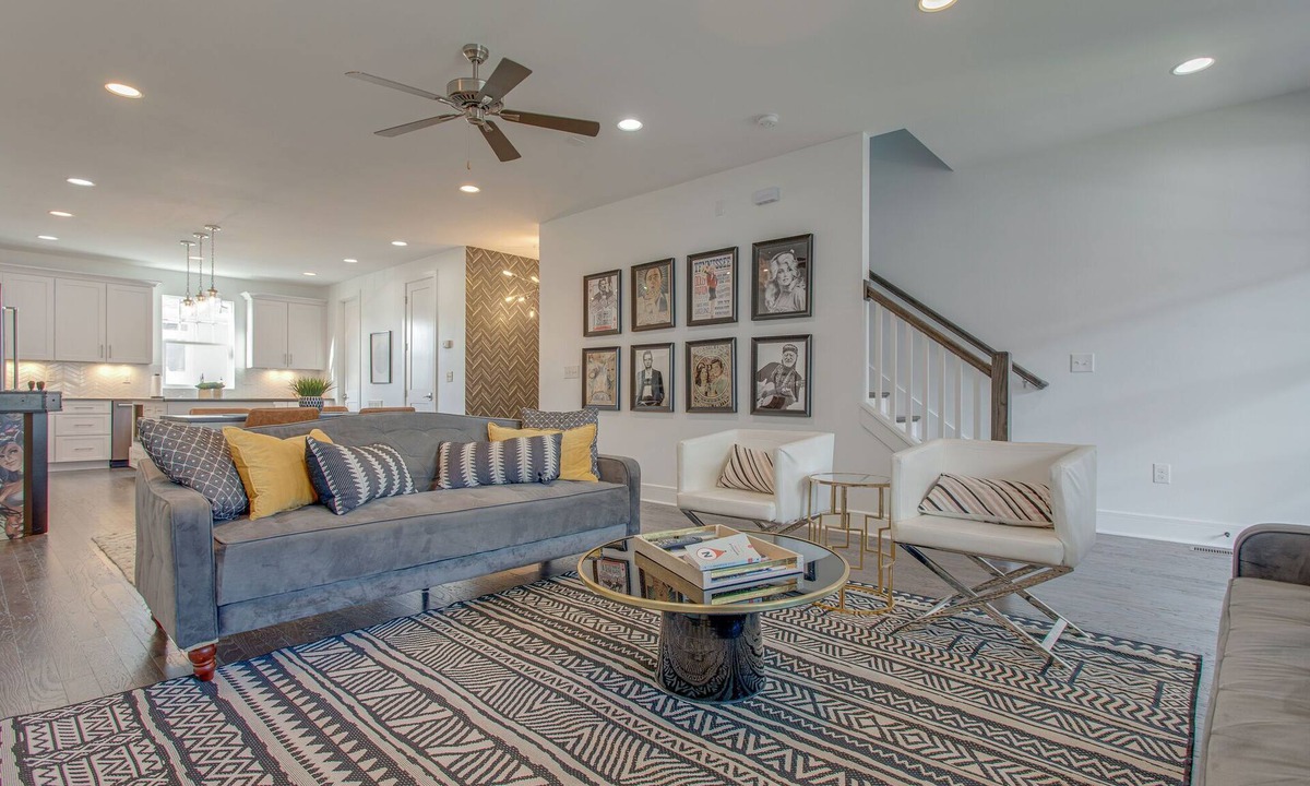 Historic Waverly House | The Nashville Maverick: Minutes to Downtown, Killer Melrose Locale, All the FUN