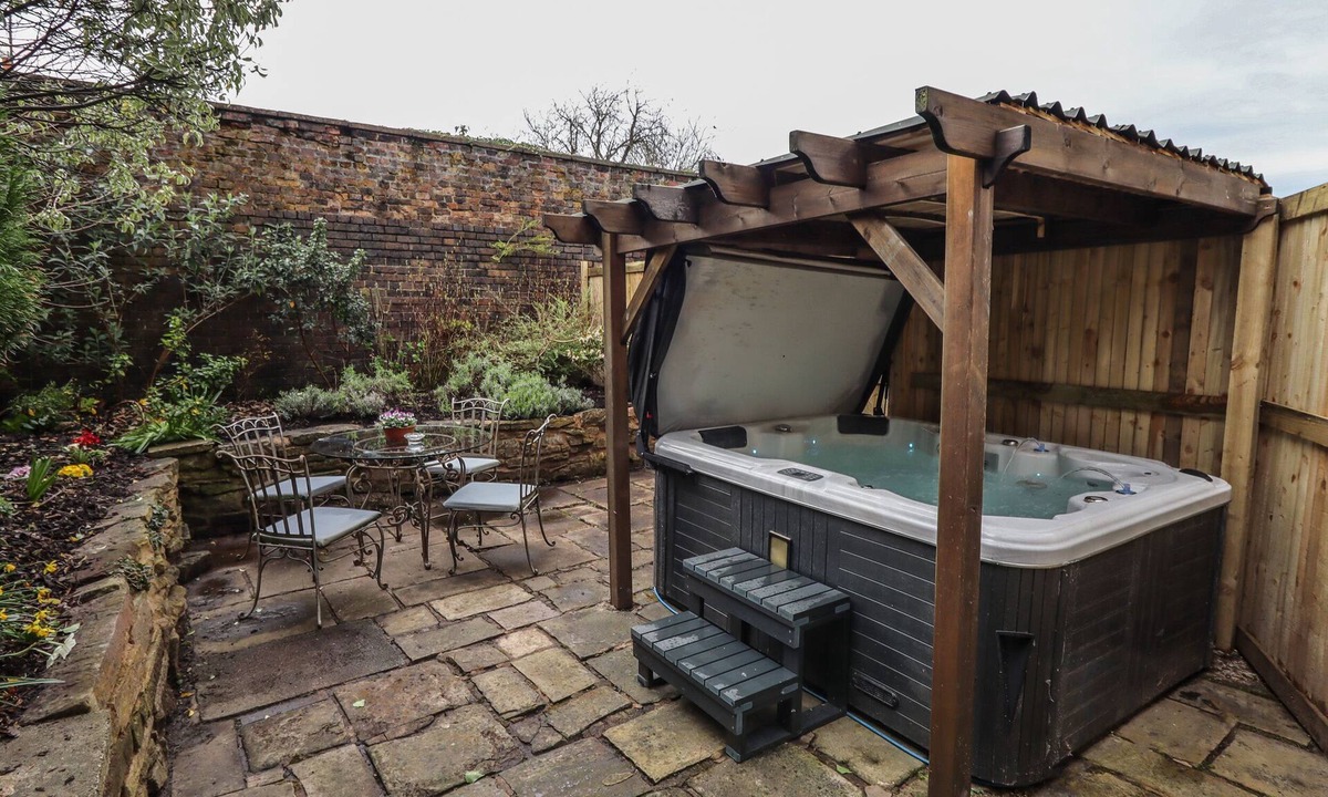 Hawarden Cottage | The Old Sorting Office
