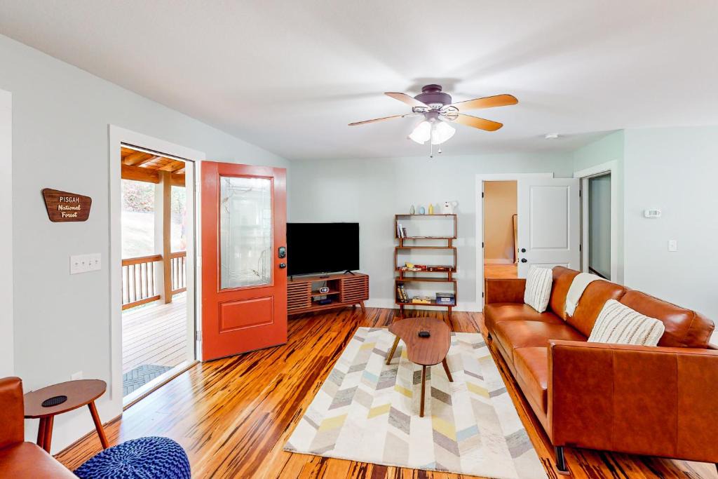 Pisgah Forest House | The Retreat at Fern Cove