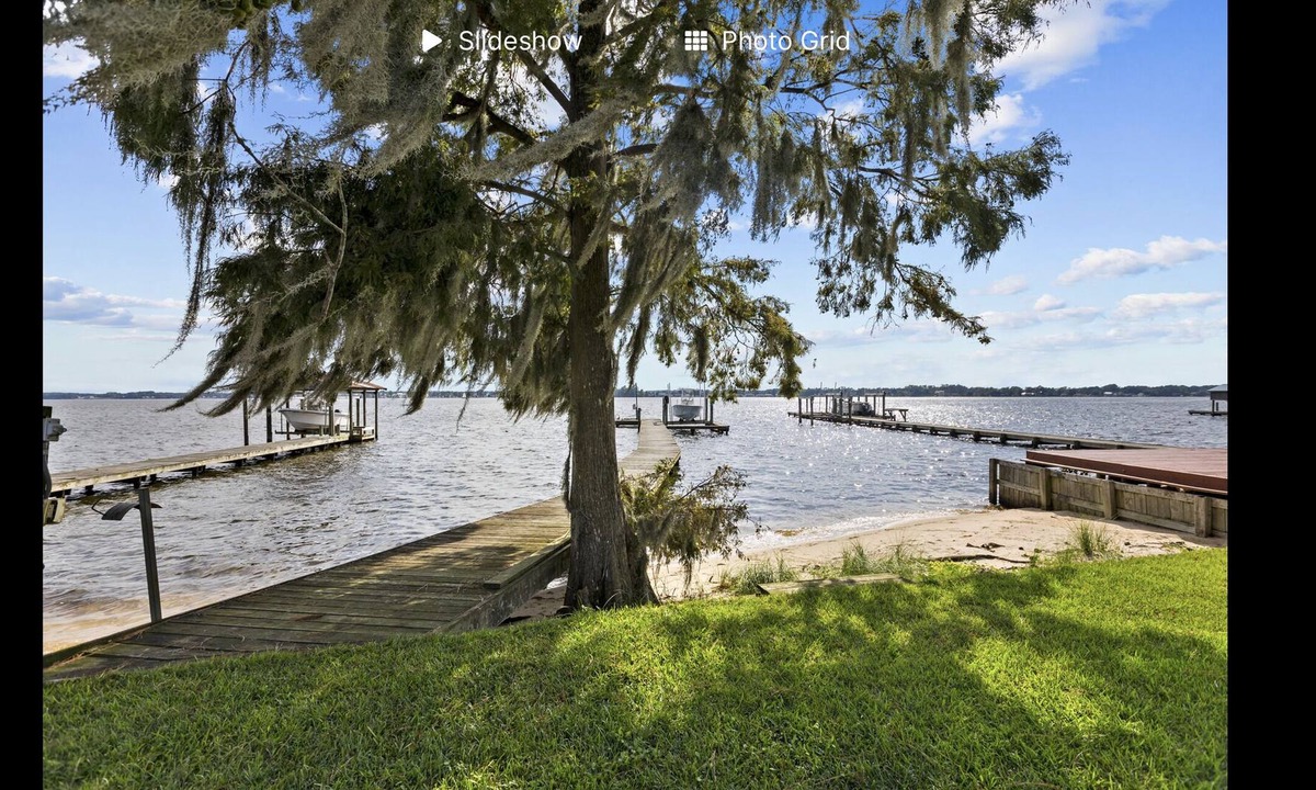 River Road House | The River Club II