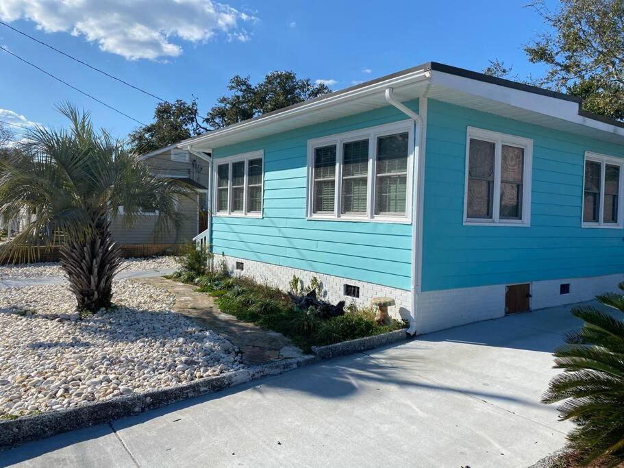 North Carolina Coast House | The Sea Shanty - Classic Beach Cottage