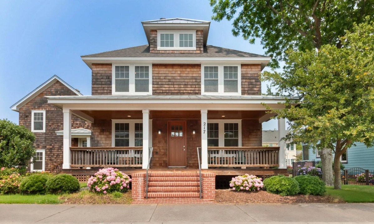 Historic Downtown Manteo House | The Seabiscuit* Walk to Festival Park & Downtown