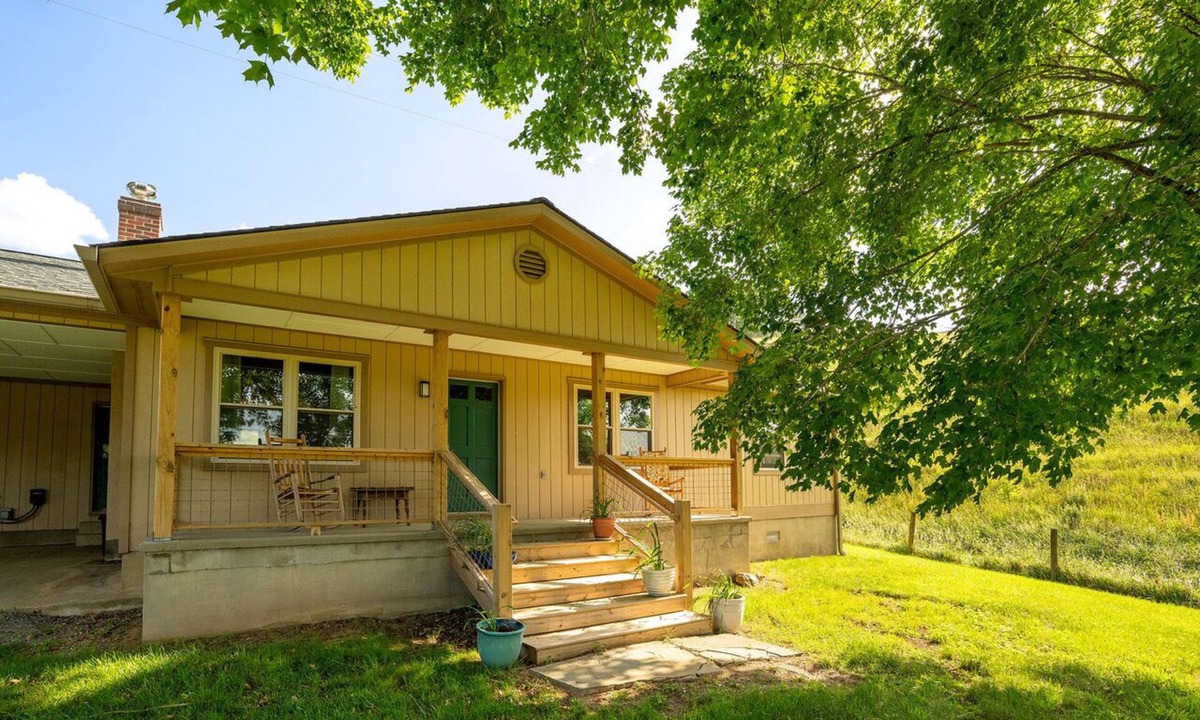 Elk Creek Cottage | The Sheepfold: Remodeled Ranch Home, Six Stall Horse Barn on Working Farm!