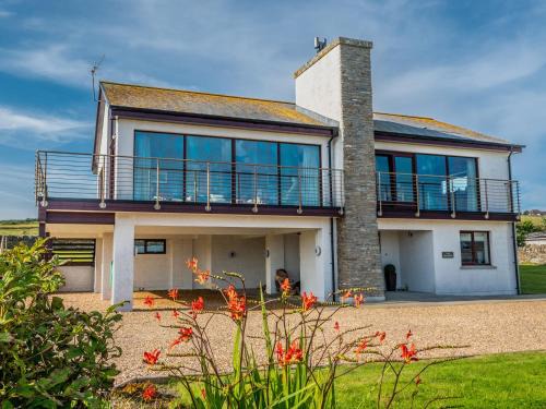 Hoy Island House | The Steading
