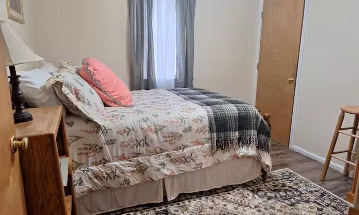 Lynn House | The Thompson House