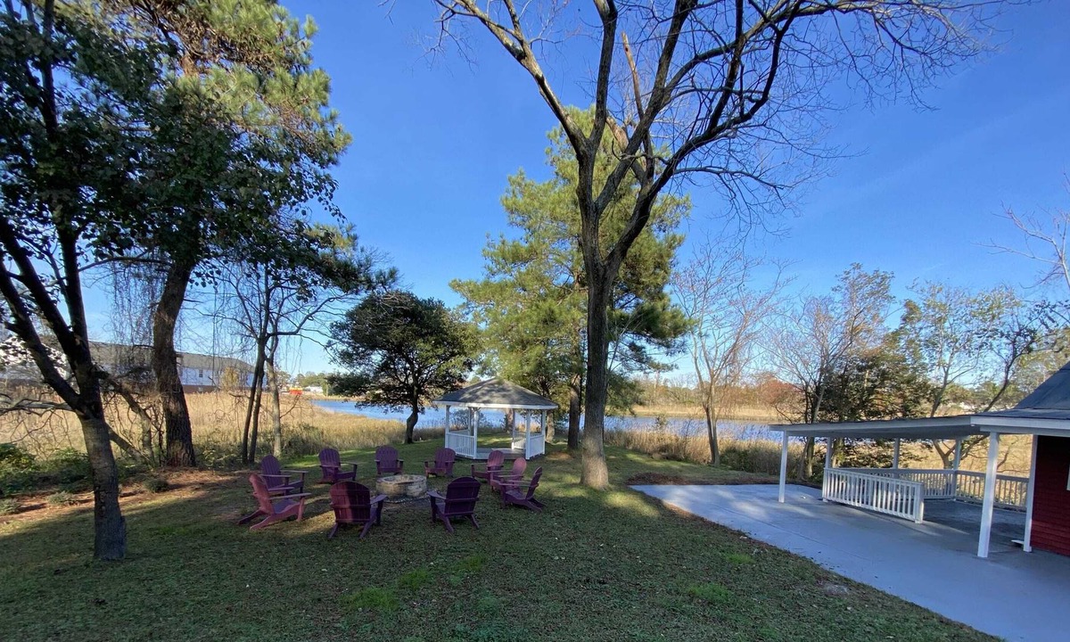 Norfolk House | The Tidewater Riverfront