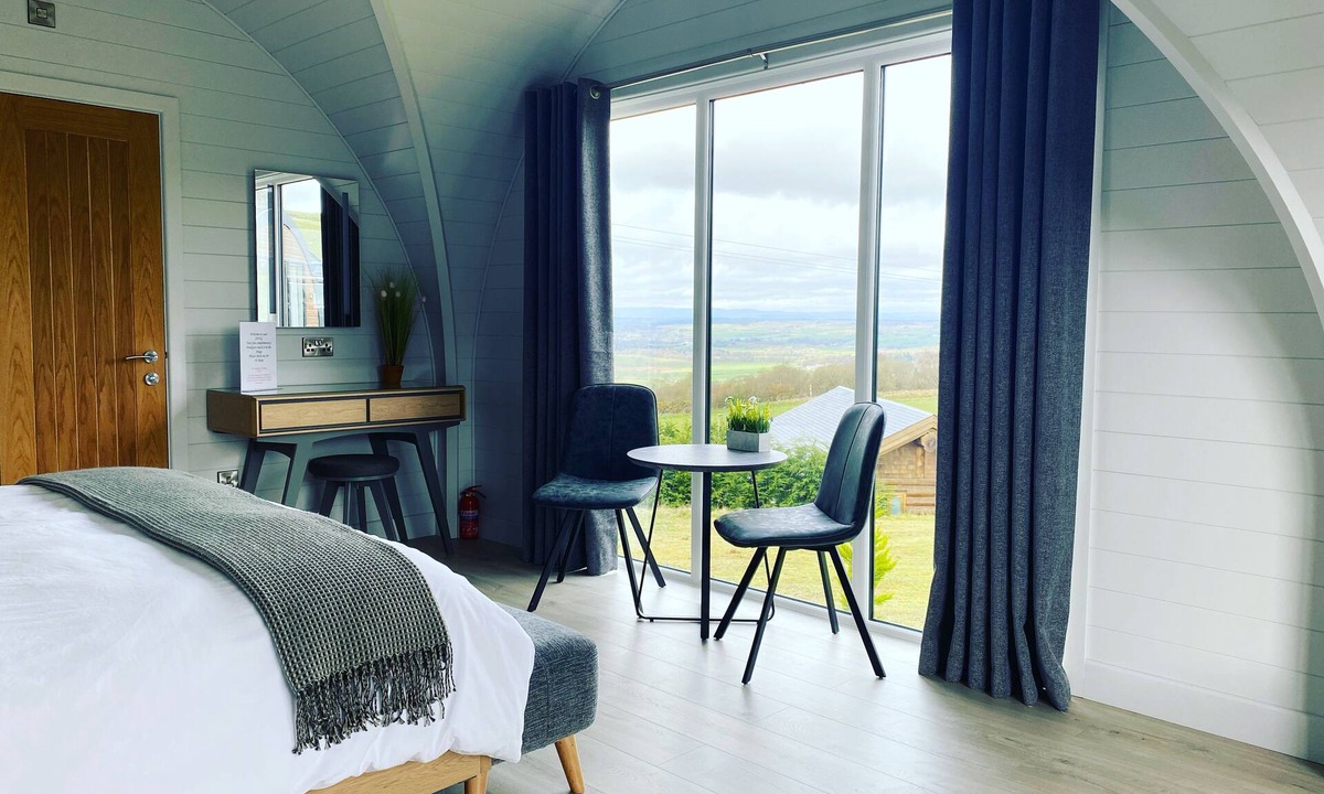 Bathgate Cabin | The Vu Snugs