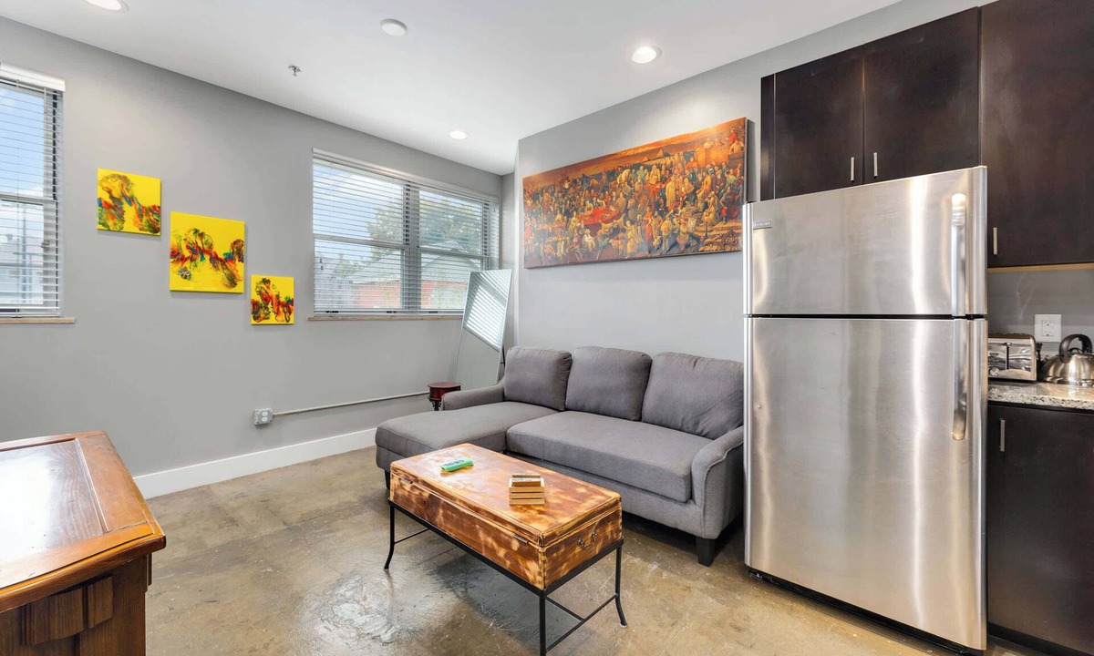 Roanoke Apartment | The West End Flats