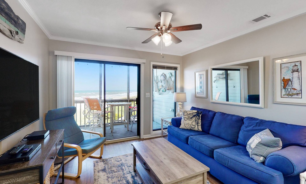 Atlantic Beach Condo | Third-Floor, Oceanfront Condo with Excellent View, Balconies, WiFi & Shared Pool