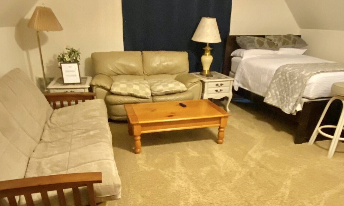 Apex Apartment | This is a private studio that will be a great place to rest your mind and body,.