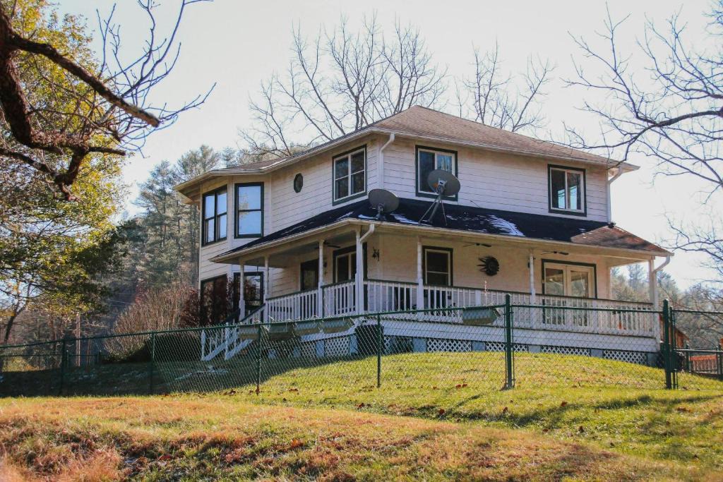 Marshall House | Three Waters