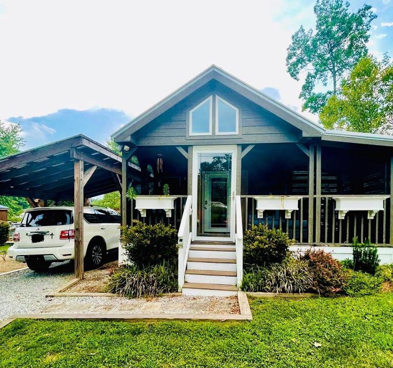 Upward House | Tiny Home, Big Escape