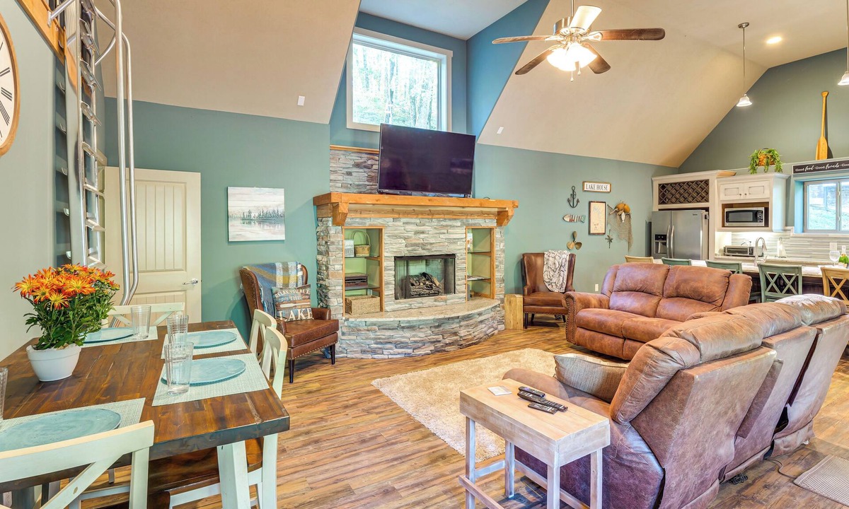 Smithville House | 'Tookies Retreat' Walk to Mairina! Home w/Hot Tub