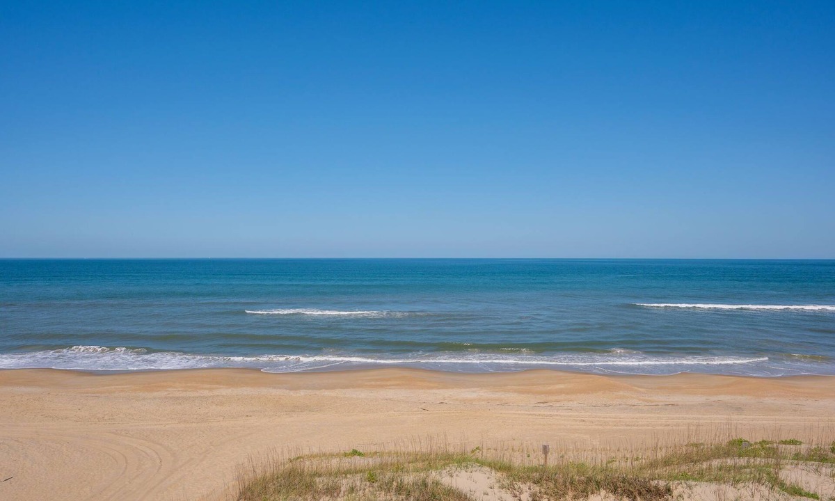 Nags Head Condo | Top Floor with Oceanfront & Sound Views! Walk-in Shower, Avail: 9-6-25 - 9-13-25