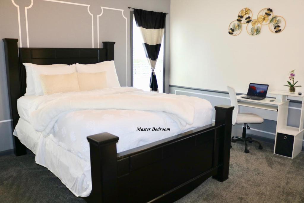 South View Bed & Breakfast | Tranquil Master Bedroom Near Fort Liberty(Bragg)