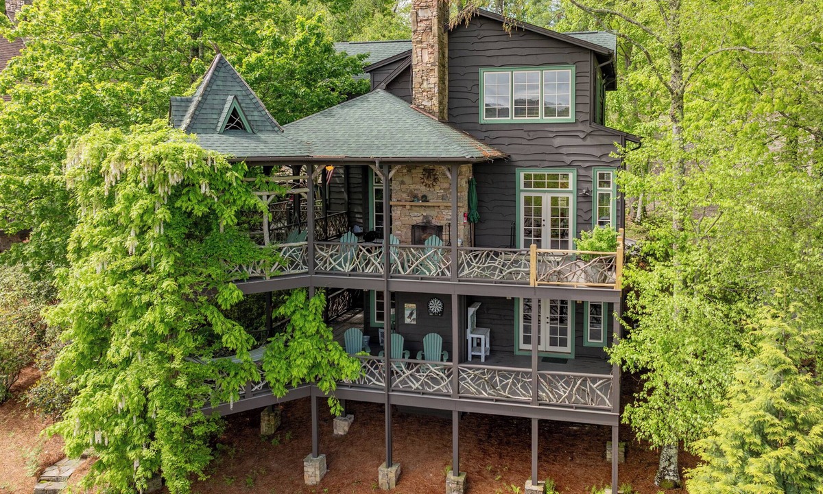 Cashiers House | Tree top is a 5-star mountain home with majestic views and easy lake access!