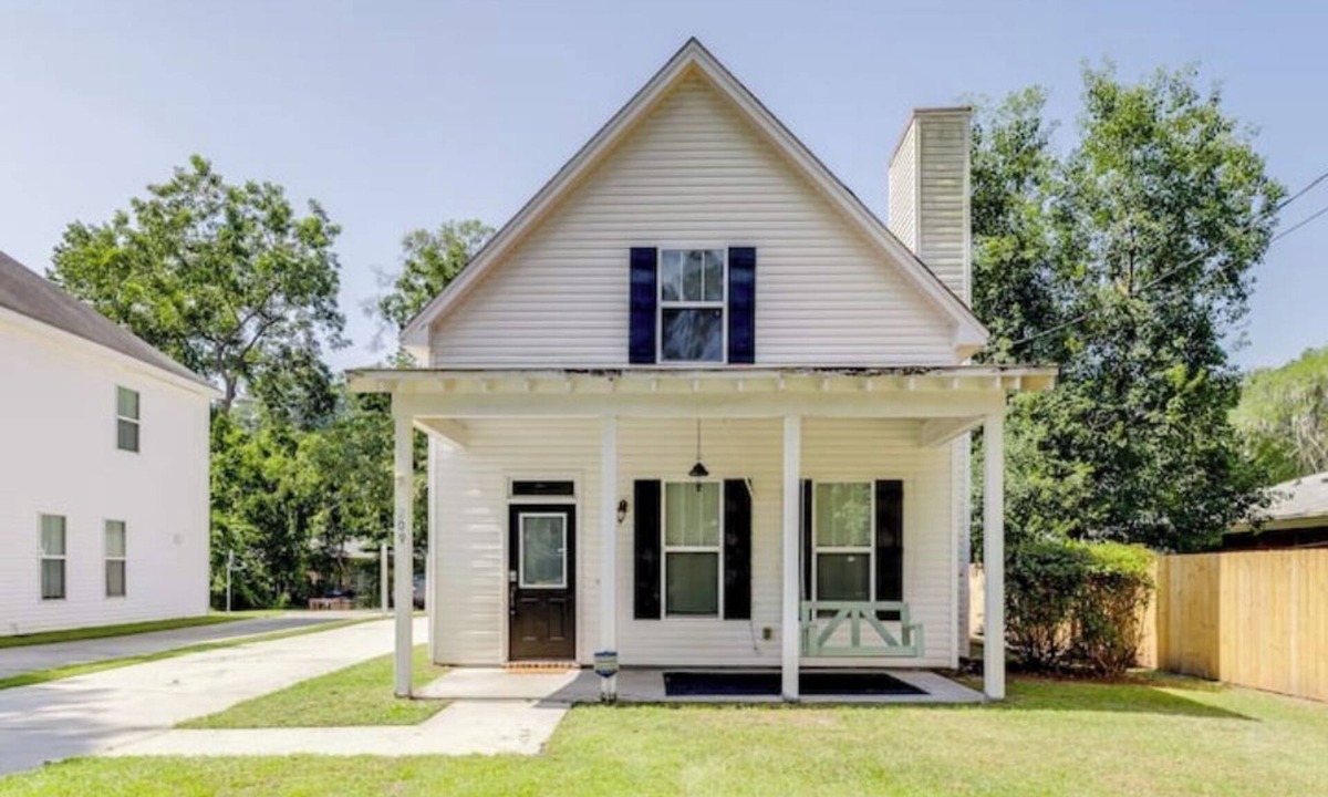 Pooler House | Tupelo 2-Story Retreat Near Savannah