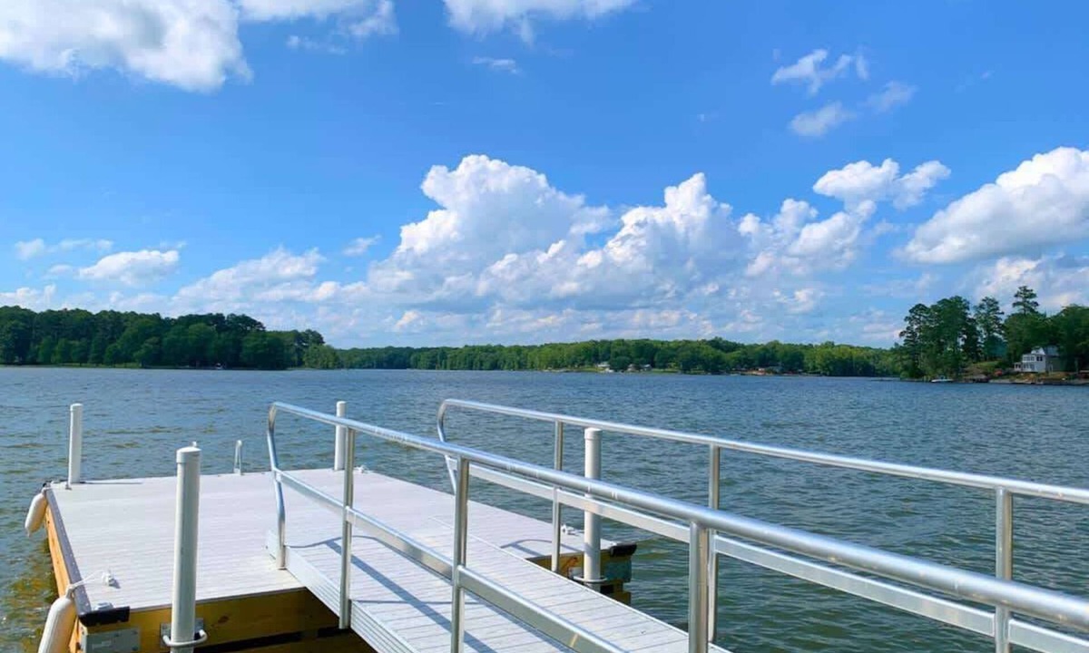 Prosperity House | Turtle Town Bungalow on Lake Murray w/RV Parking