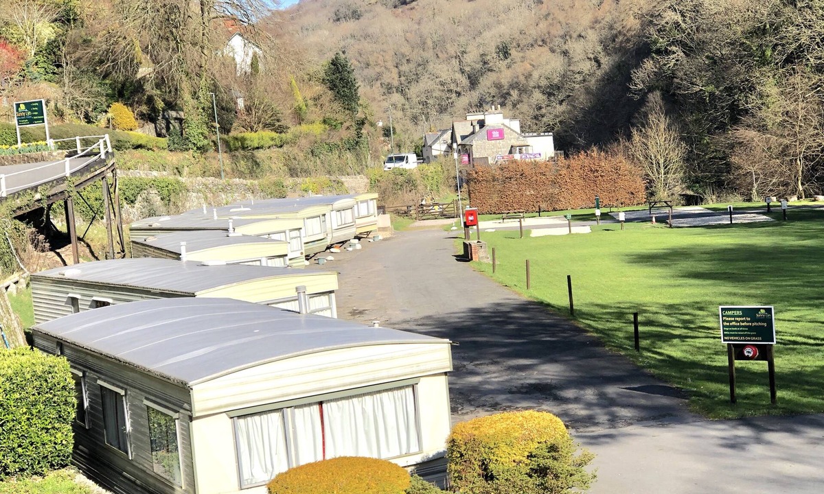 Lynton House | Two Bed Static Caravan. Beautiful 10 min walk to Centre of Lynton