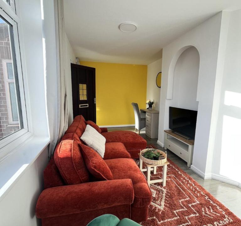 Severn Beach Apartment | Two Bedroom Flat Bristol